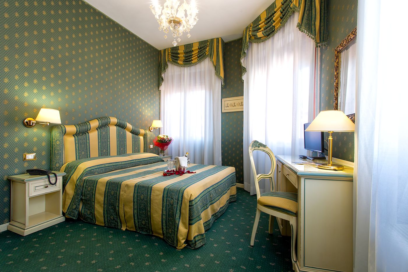 Hotel-Conterie-Room-15