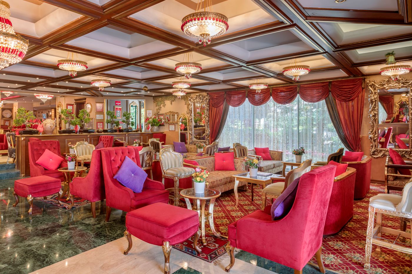 Club-Hotel-Sera-Lobby-47