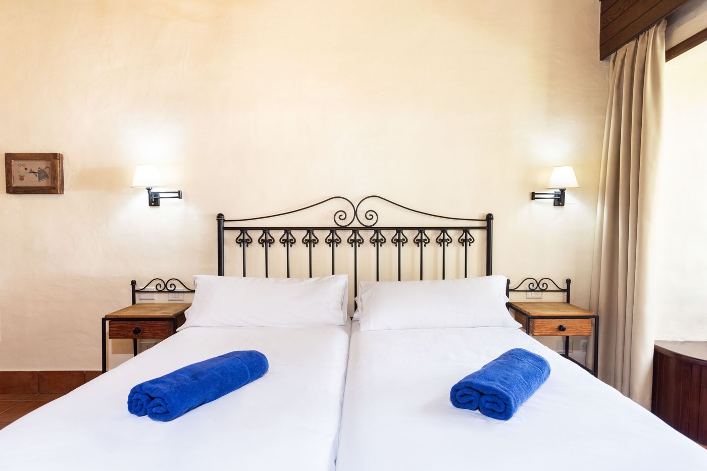 Hotel-Rural-El-Patio-Room-11