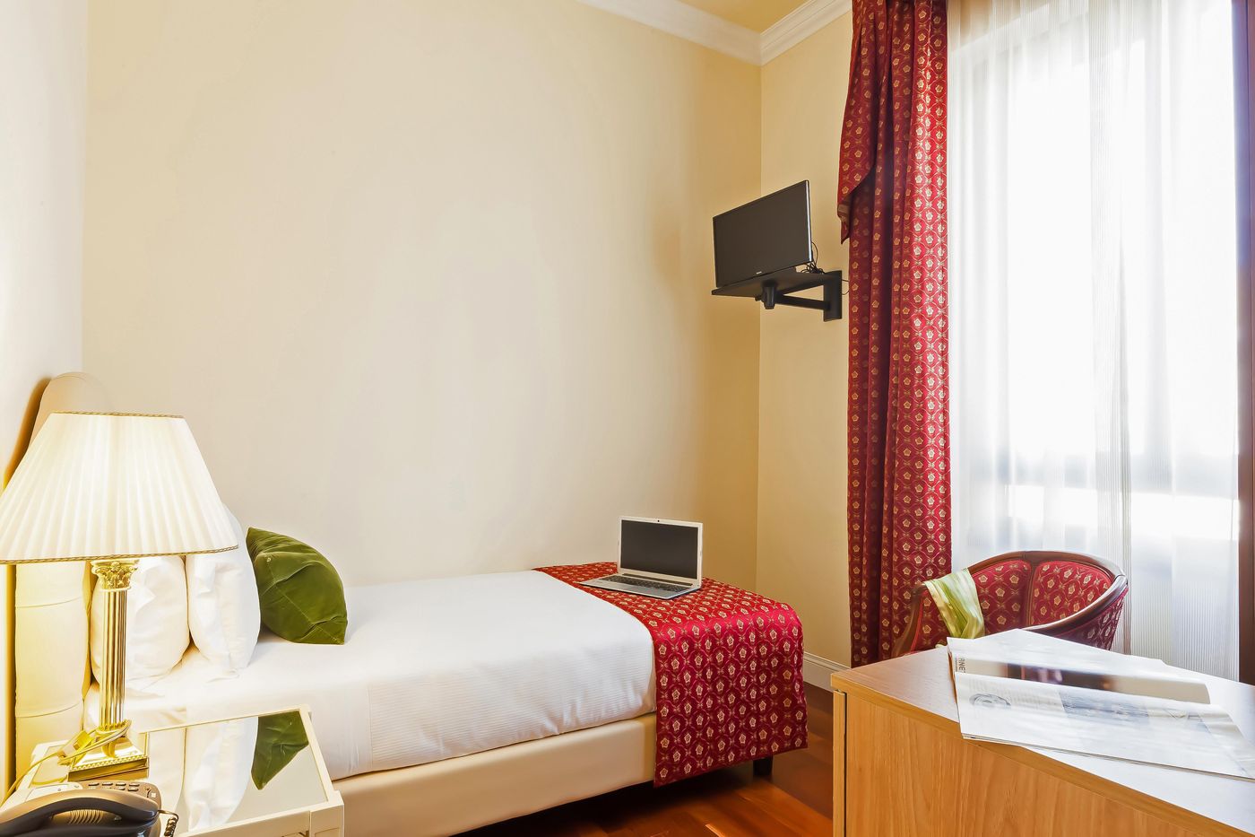 Radisson-Blu-Ghr-Hotel-Rome-Room-41