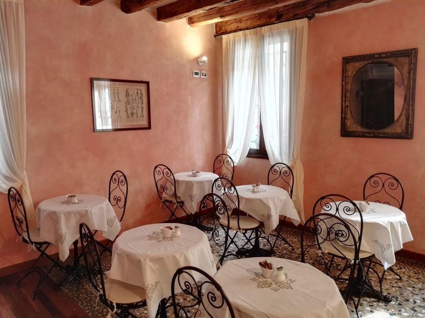 Locanda-Art-Deco-General-view-5