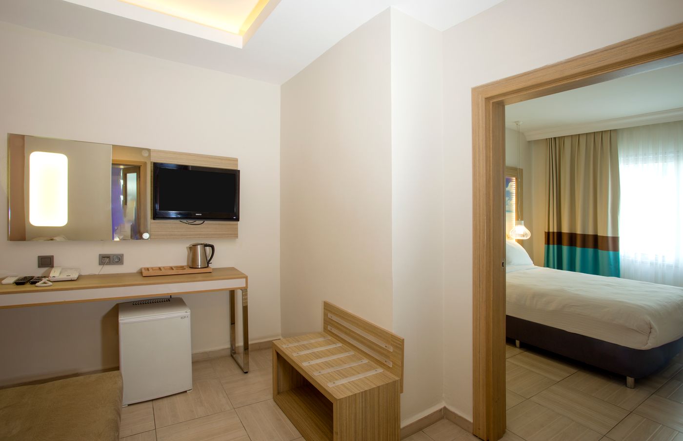 Blue-Bay-Platinum-Room-20