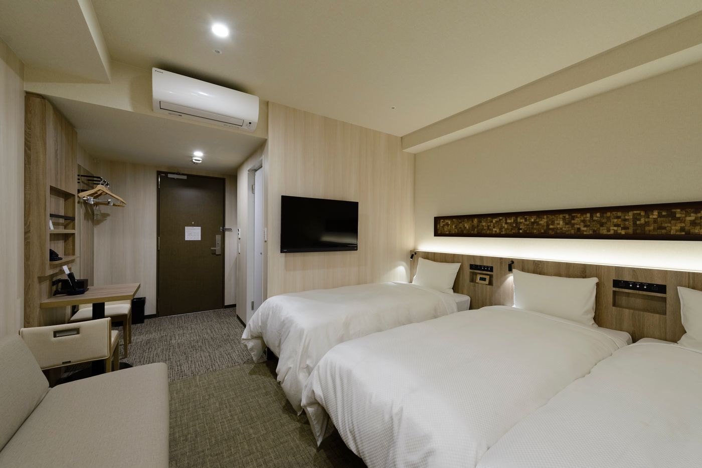 Hotel IL FIORE Kasai-Japan-Tokyo-Room-9