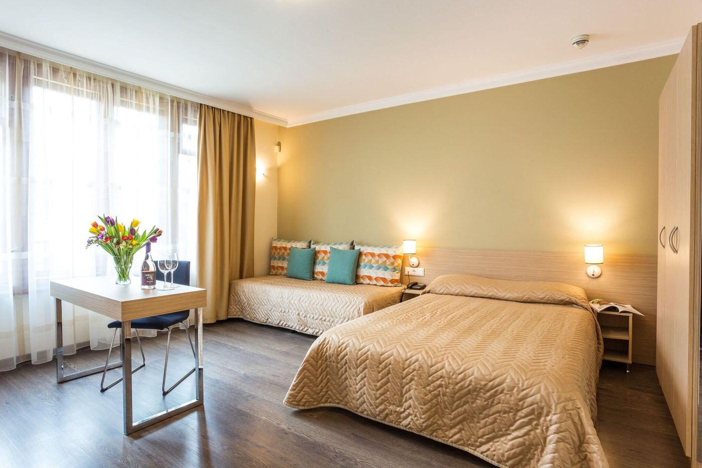 Hotel Geneva-Bulgaria-Sofia-Room-6