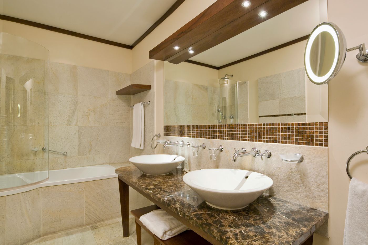 Mamaison-Hotel-Le-Regina-Warsaw-Room-29