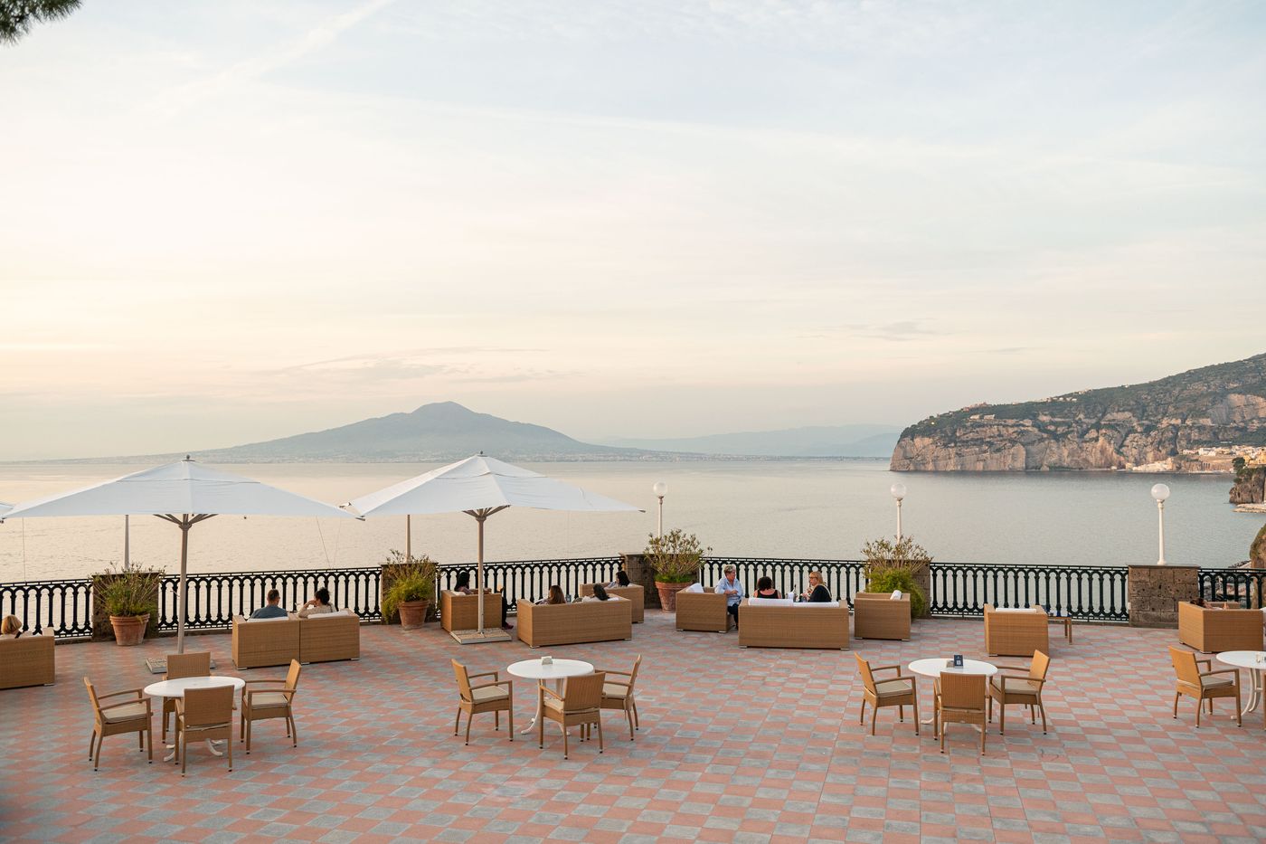 Europa-Palace-Bar-14