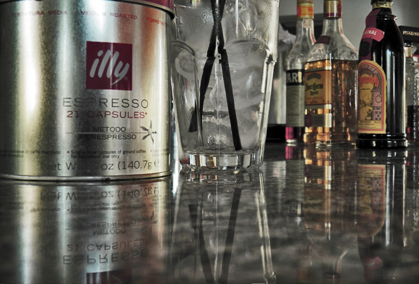 Nireas-Studios---Apartments-Bar-28