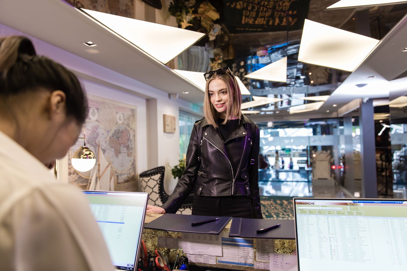 Sora-Hotel-Silom-Lobby-14