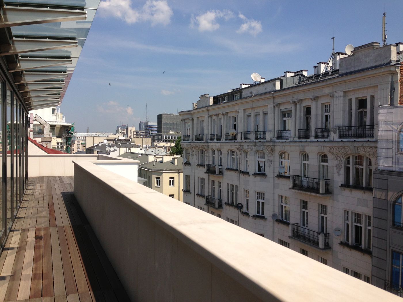 H15-Boutique-Terrace-89