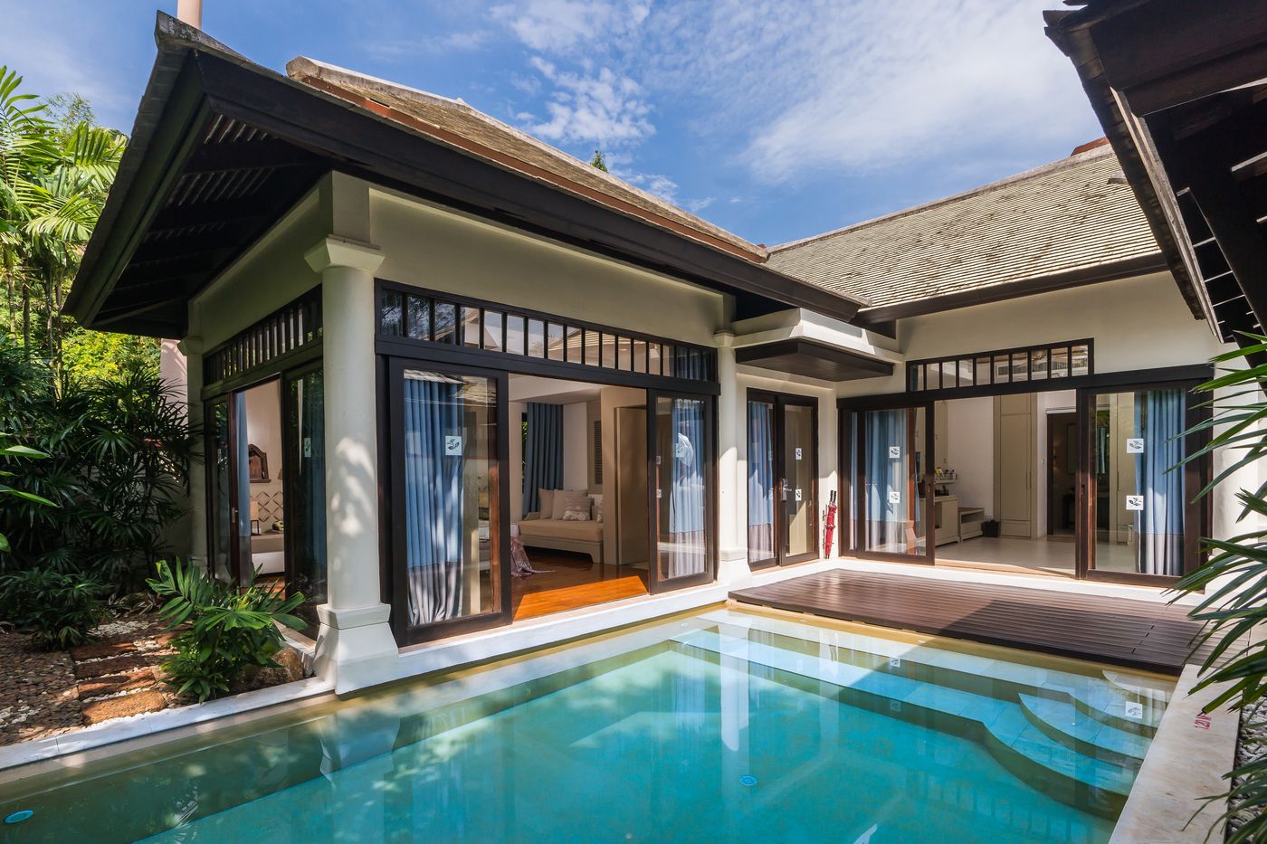 Melati-Beach-Resort-and-Spa-Room-50