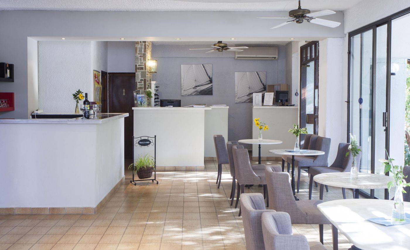 Potidea-Golden-Beach-Lobby-21