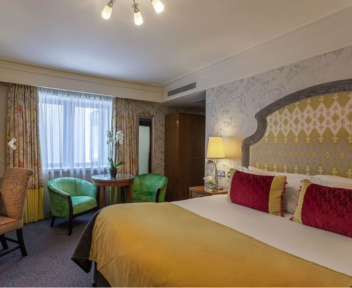 Clontarf-Castle-Room-5