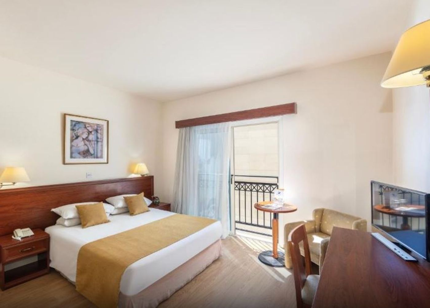 Kapetanios-Limassol-Hotel-Room-11