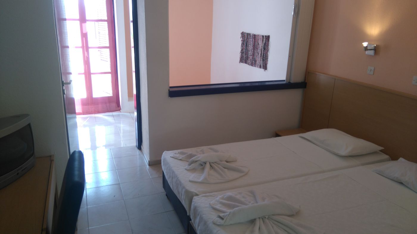 Kallithea-Sun---Sky-Room-27