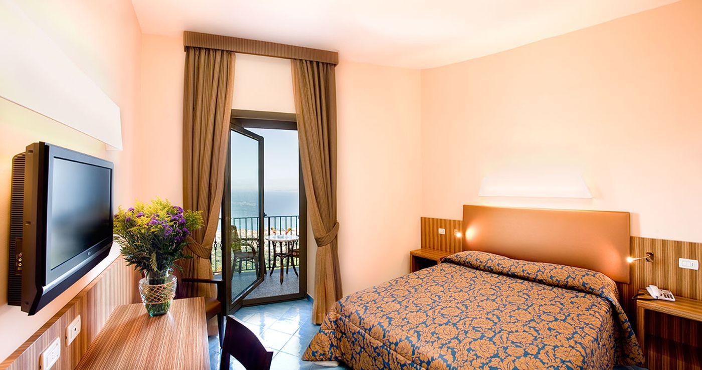 Grand-Hotel-Due-Golfi-Room-22