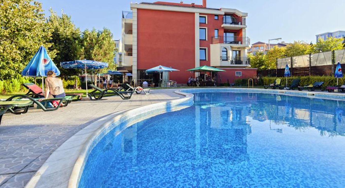 Forum-Sunny-Beach-Pool-1