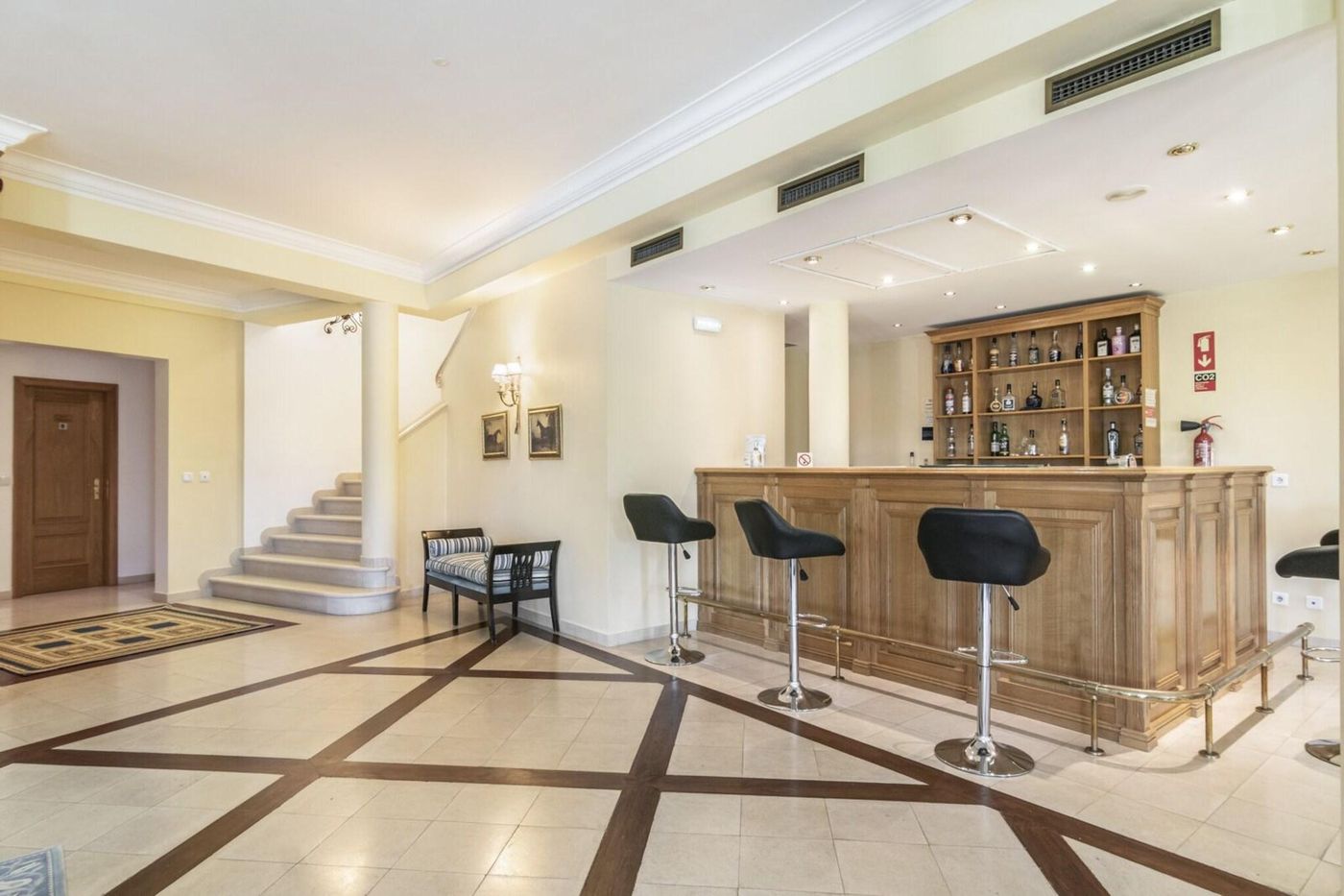 Hotel-Dom-Vasco-Bar-15