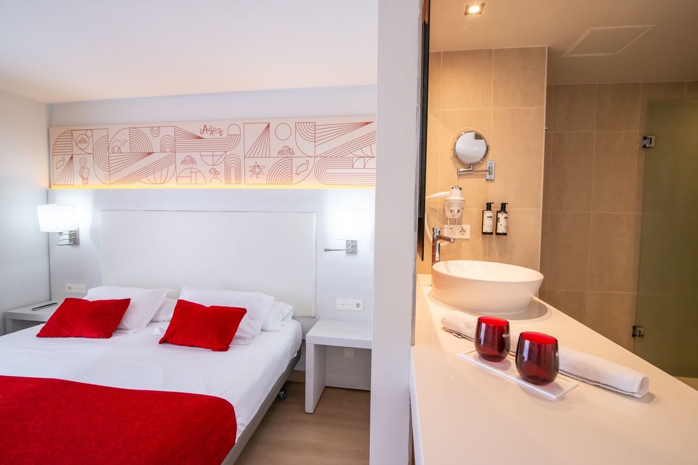 Aequora-Lazarote-Suites-Room-31