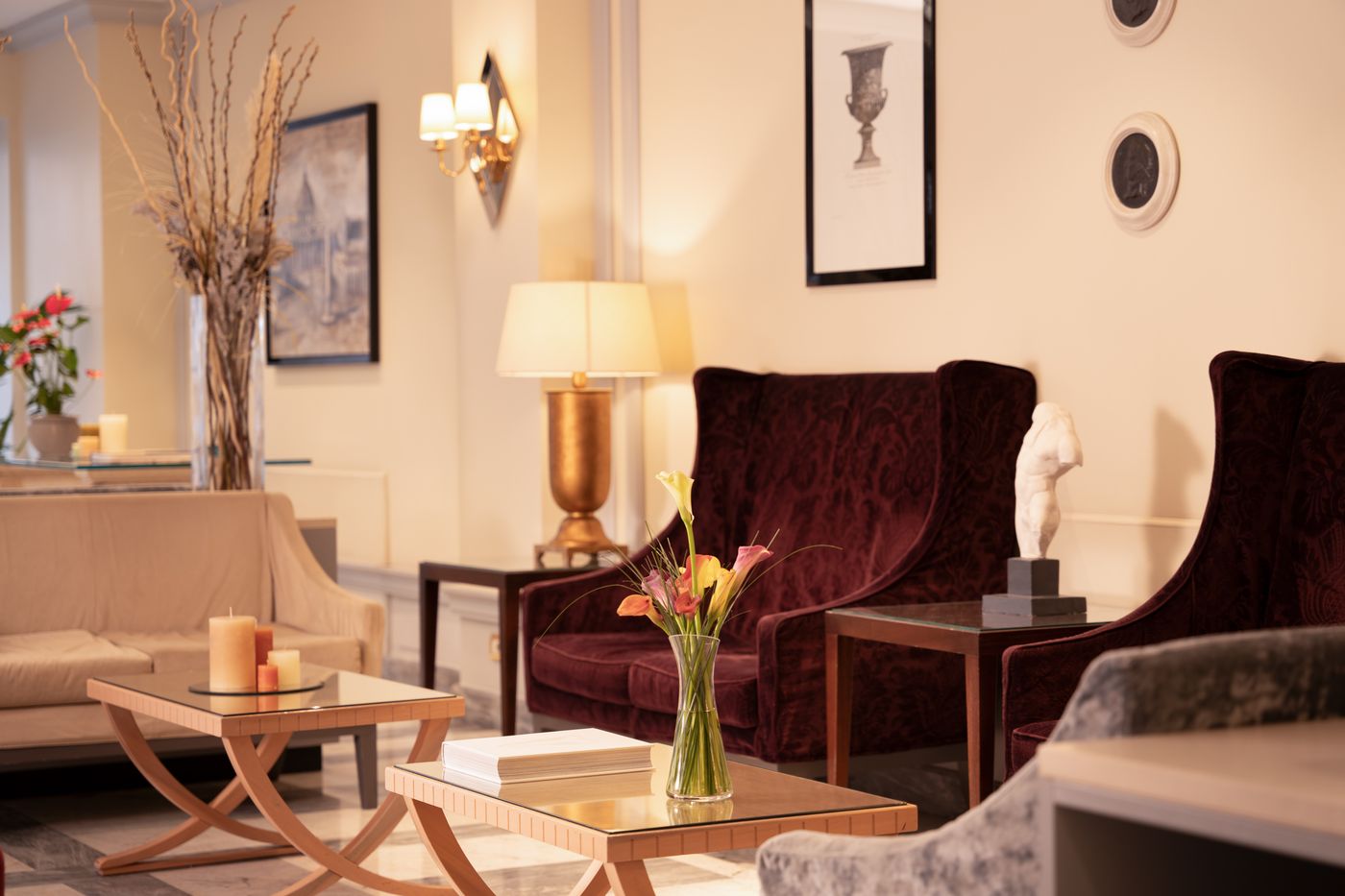 Hotel-Della-Conciliazione-Lobby-15