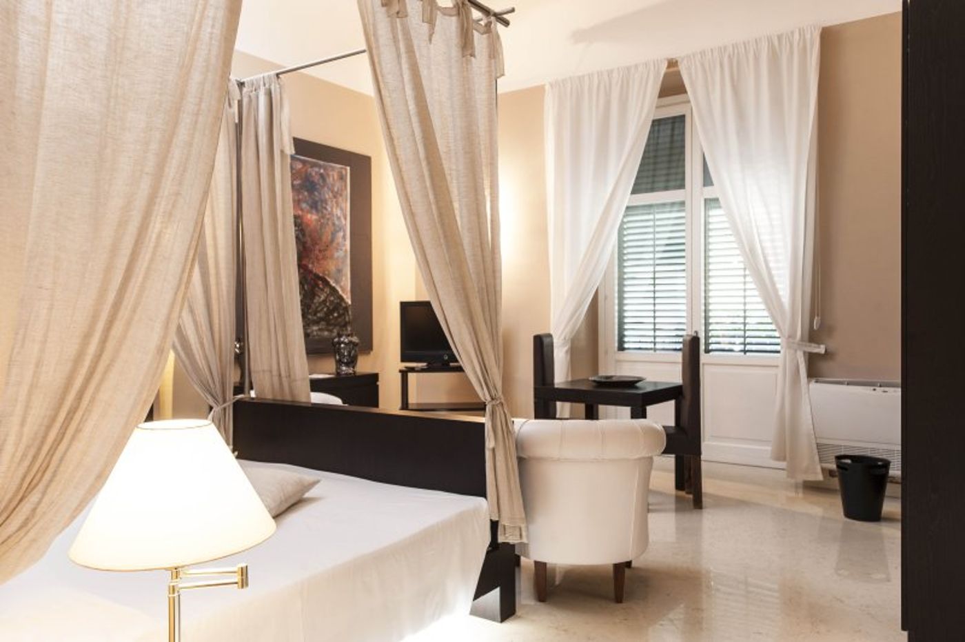 Palazzo-Brunaccini-Room-19