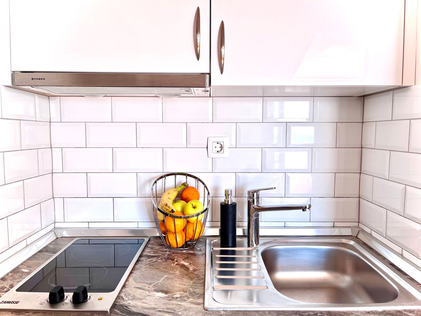 Villa-Sunset-Room-87