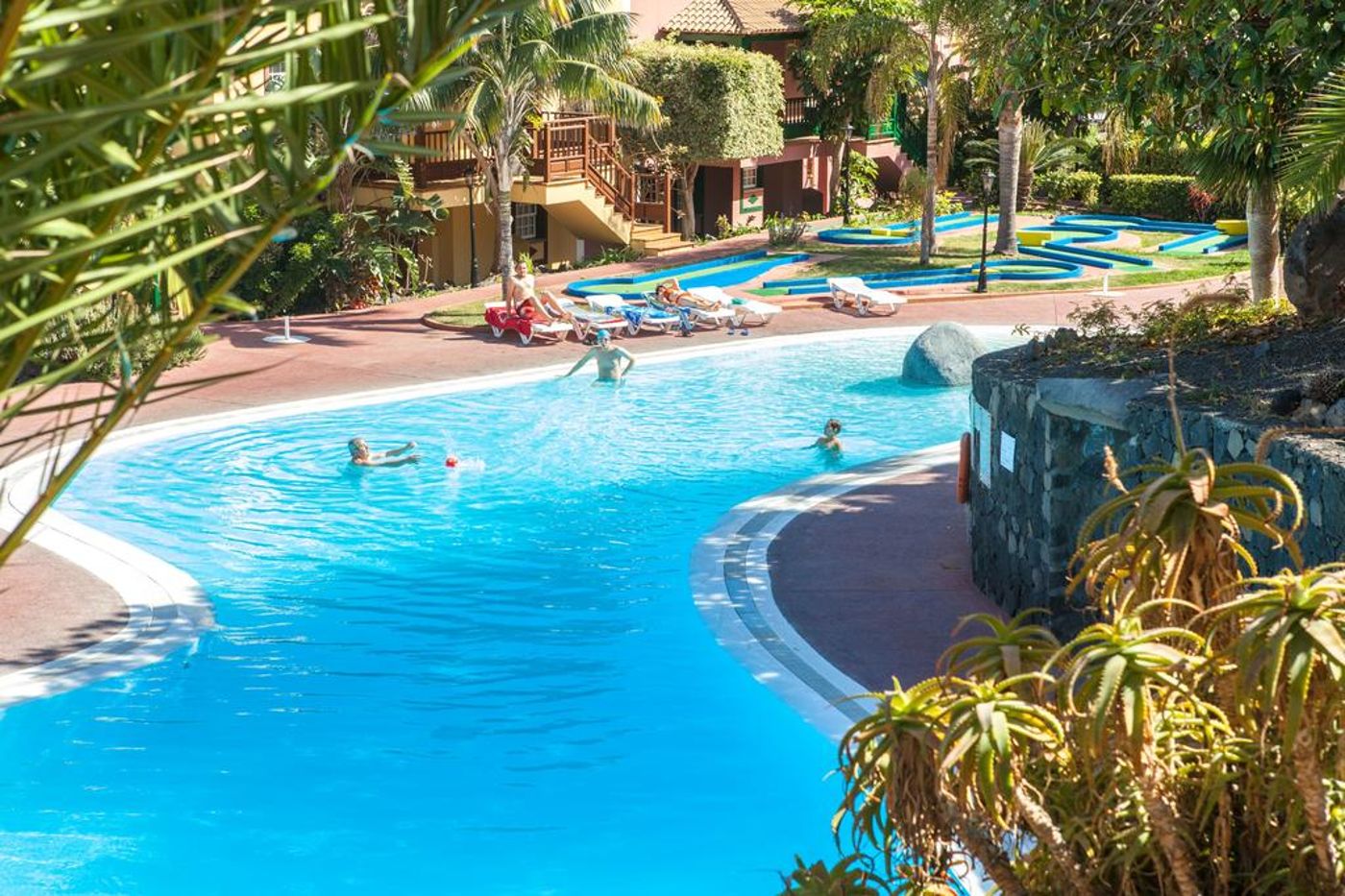 Oasis San Antonio Apartamentos