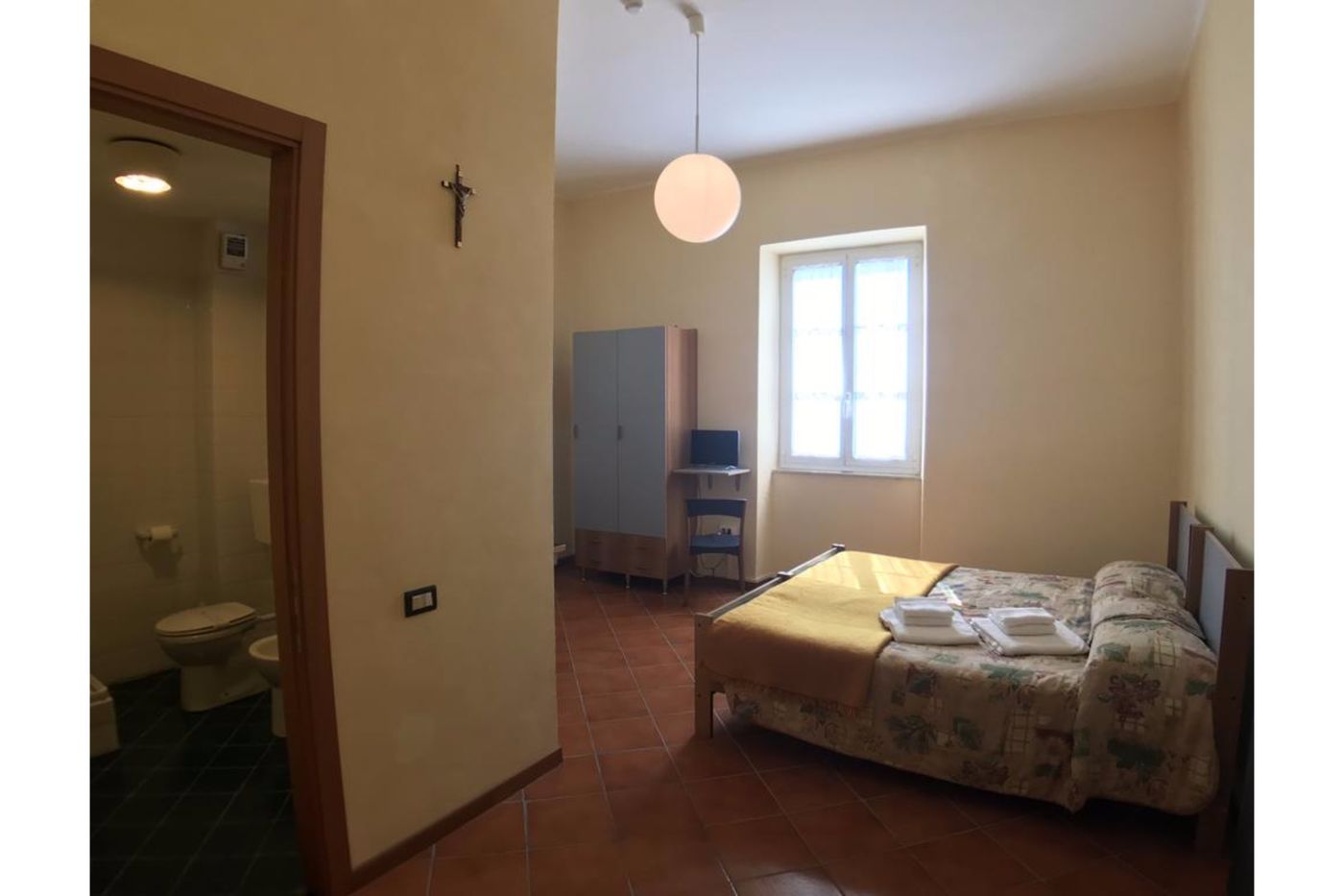 Casa Del Pellegrino - Italy - CENARESI-GENOVA - Room - 9