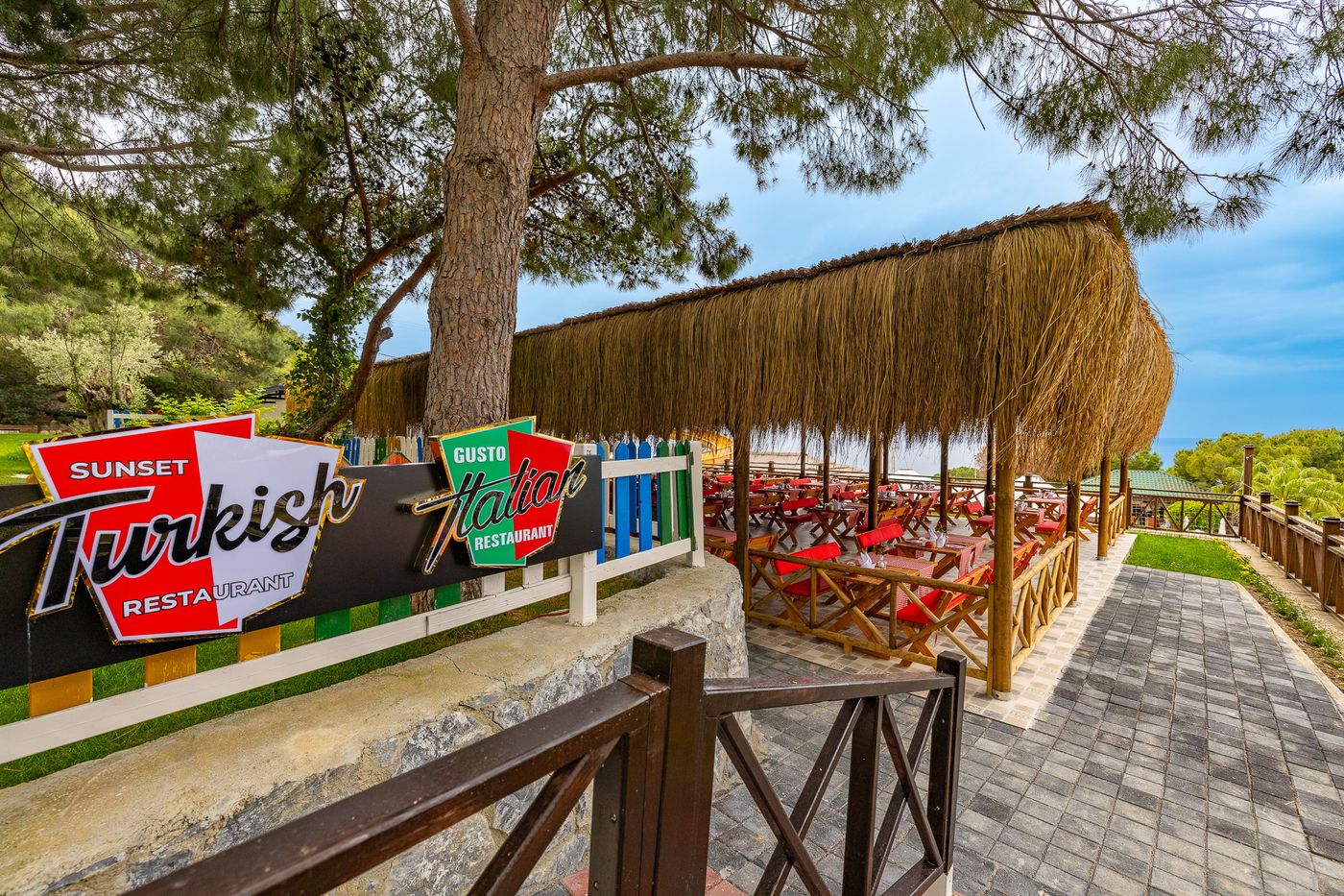 Ramada-Resort-by-Wyndham-Kusadasi---Golf-Restaurant-14