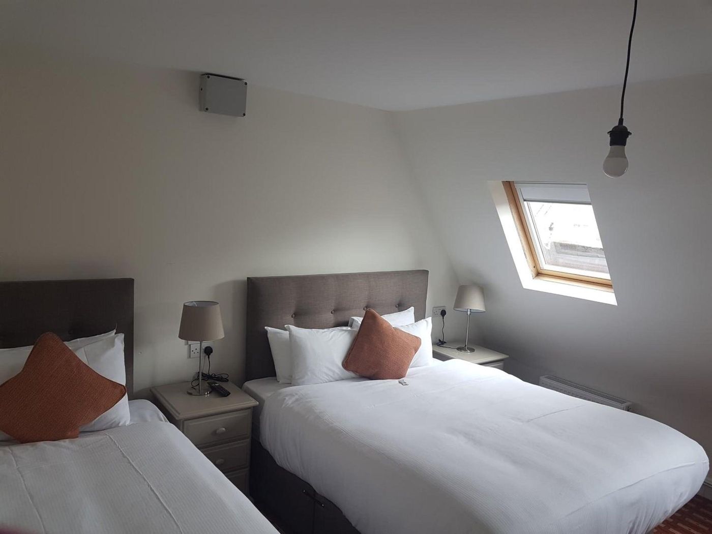 Tom-Dick-and-Harriet-s-Room-21