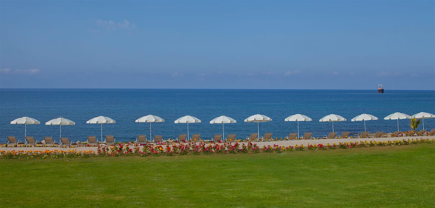 King-Evelthon-Beach-Hotel-and-Resort-Beach-60