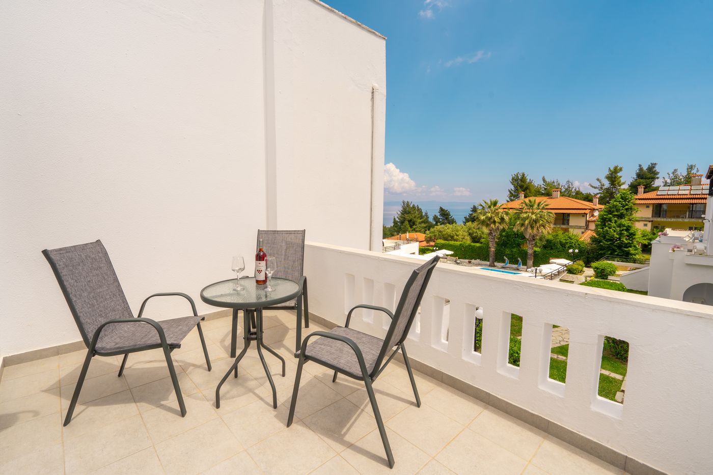 Theo-Bungalows-Terrace-68