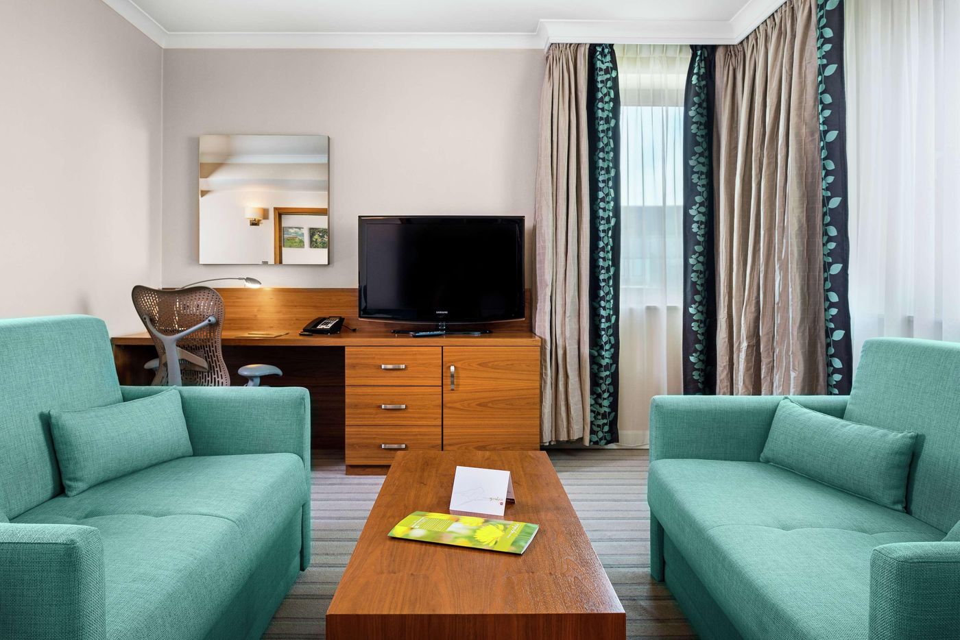 Hilton-Garden-Inn-Krakow-Room-5