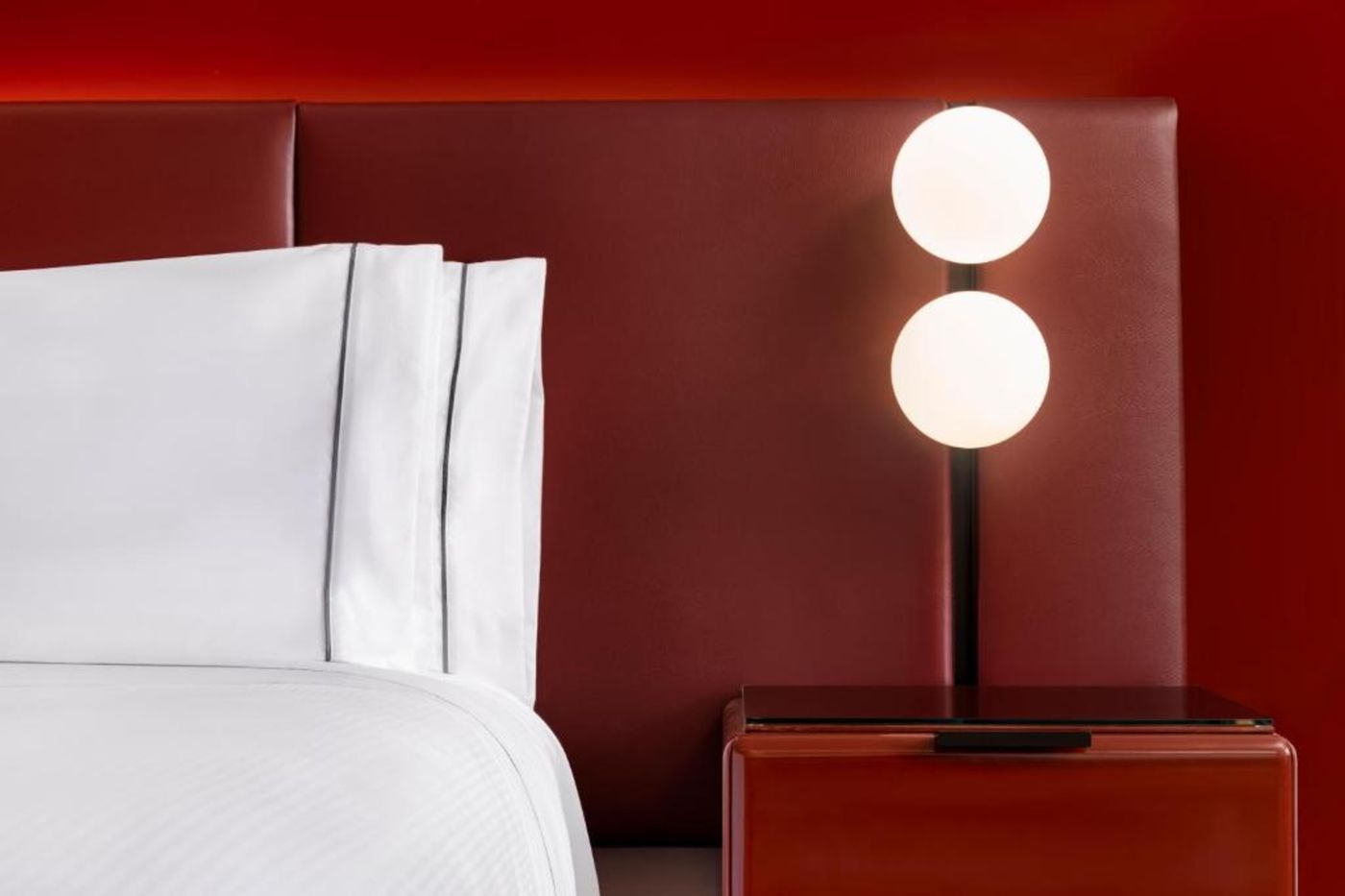 Revery Toronto Downtown, Curio Collection By Hilto-Canada-Toronto-Room-6