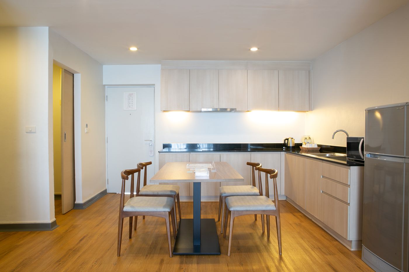 The-Silver-Palm-Wellness-Resort---Bangkok-Room-18