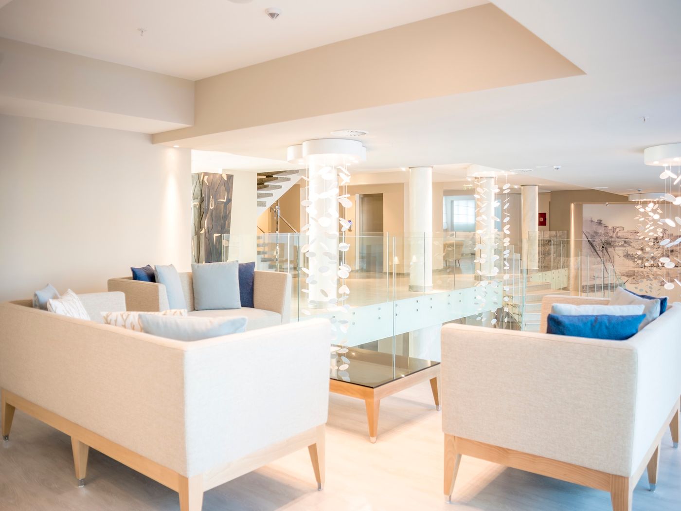 Palmon-Bay-Hotel---Spa-Lobby-30