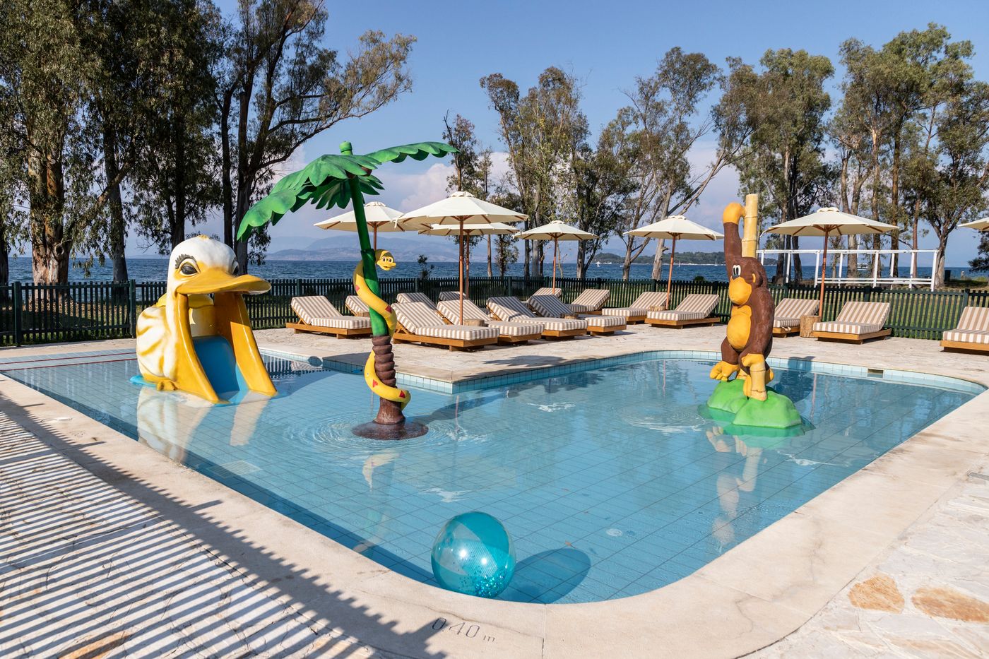 Kerkyra-Blue-Hotel---Spa-Pool-10