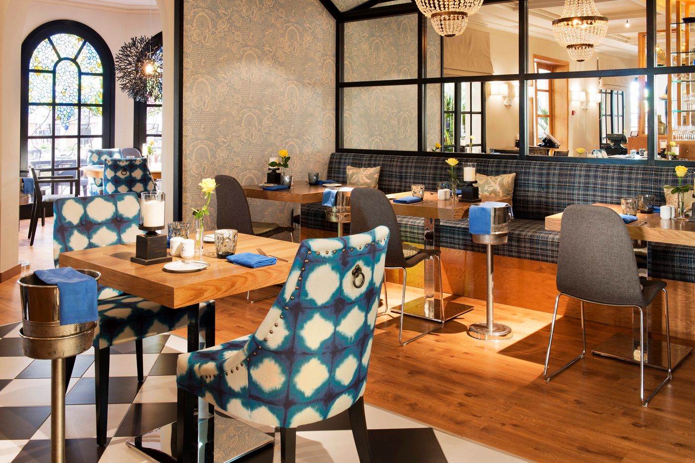 Bahia-del-Duque-Restaurant-56