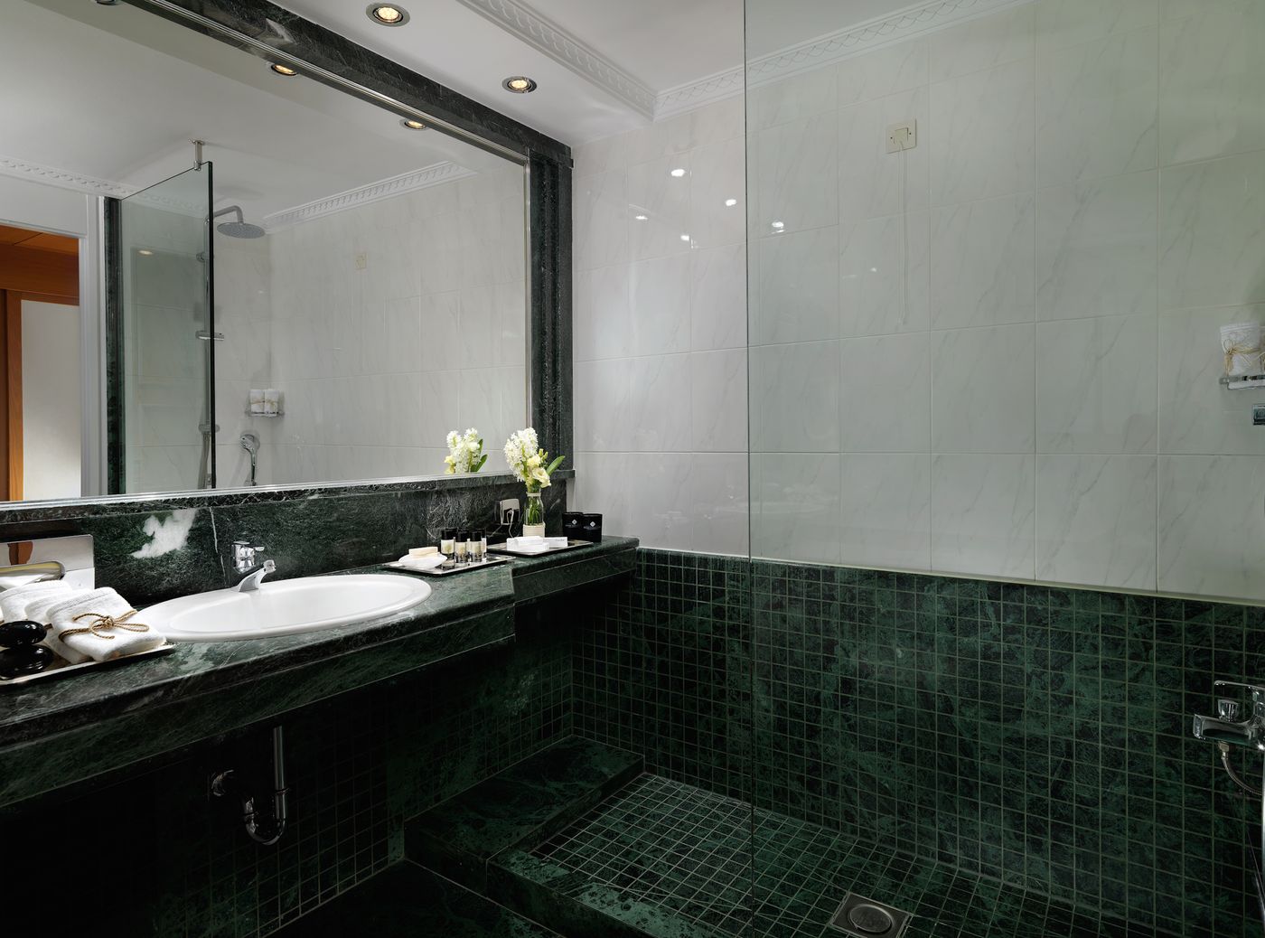 Divani-Apollon-Palace-and-Thalasso-Room-31