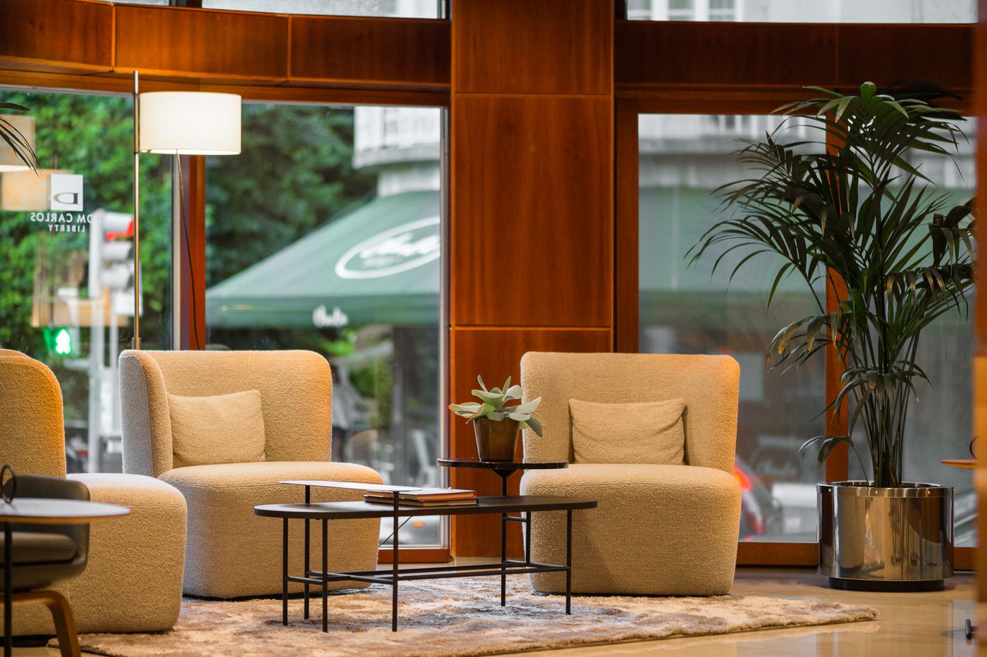 Dom-Carlos-Liberty-Lobby-2