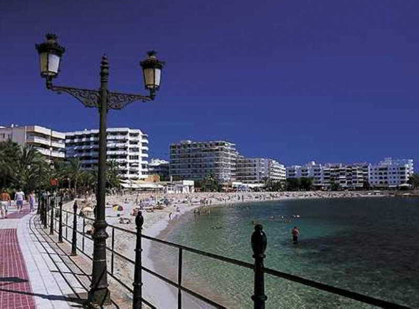 Duquesa-Playa-Beach-38