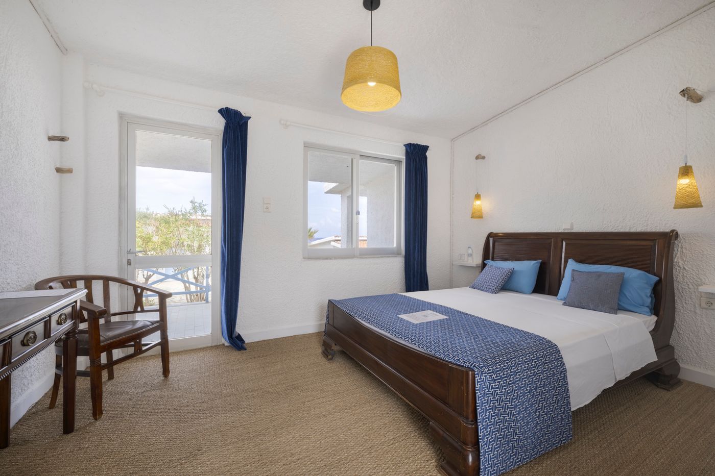 Lassion-Golden-Bay-Room-9