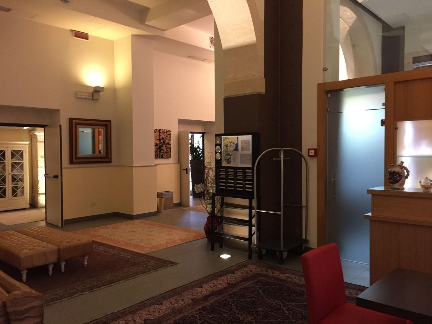 Grande-Albergo-Alfeo-Lobby-32