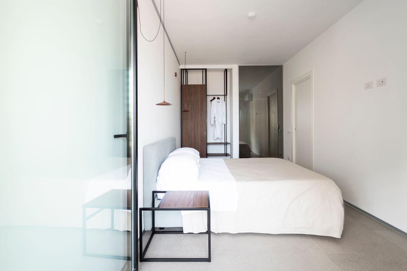 Alkamuri-Posh-Hotel---Spa-Room-28