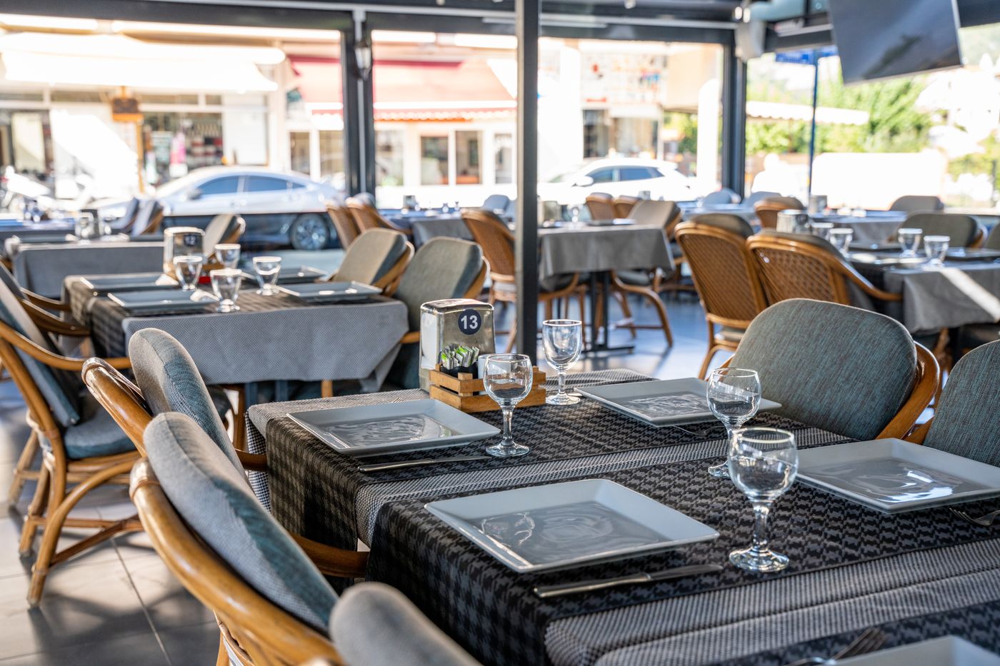 Grand-Villa-Sol-Apart-Restaurant-17