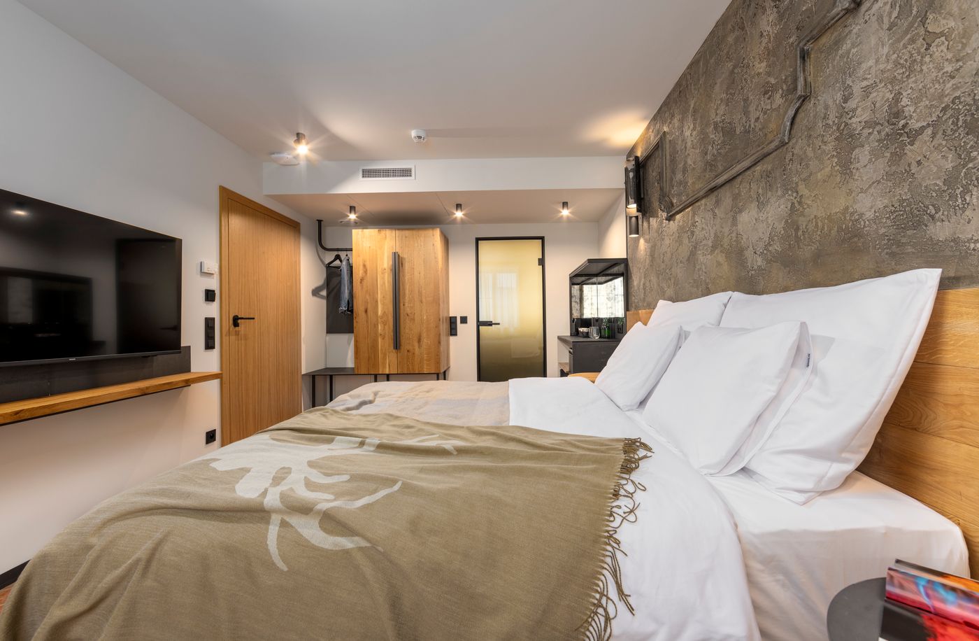Nomadic-Urban-Premium-Suites-Room-38