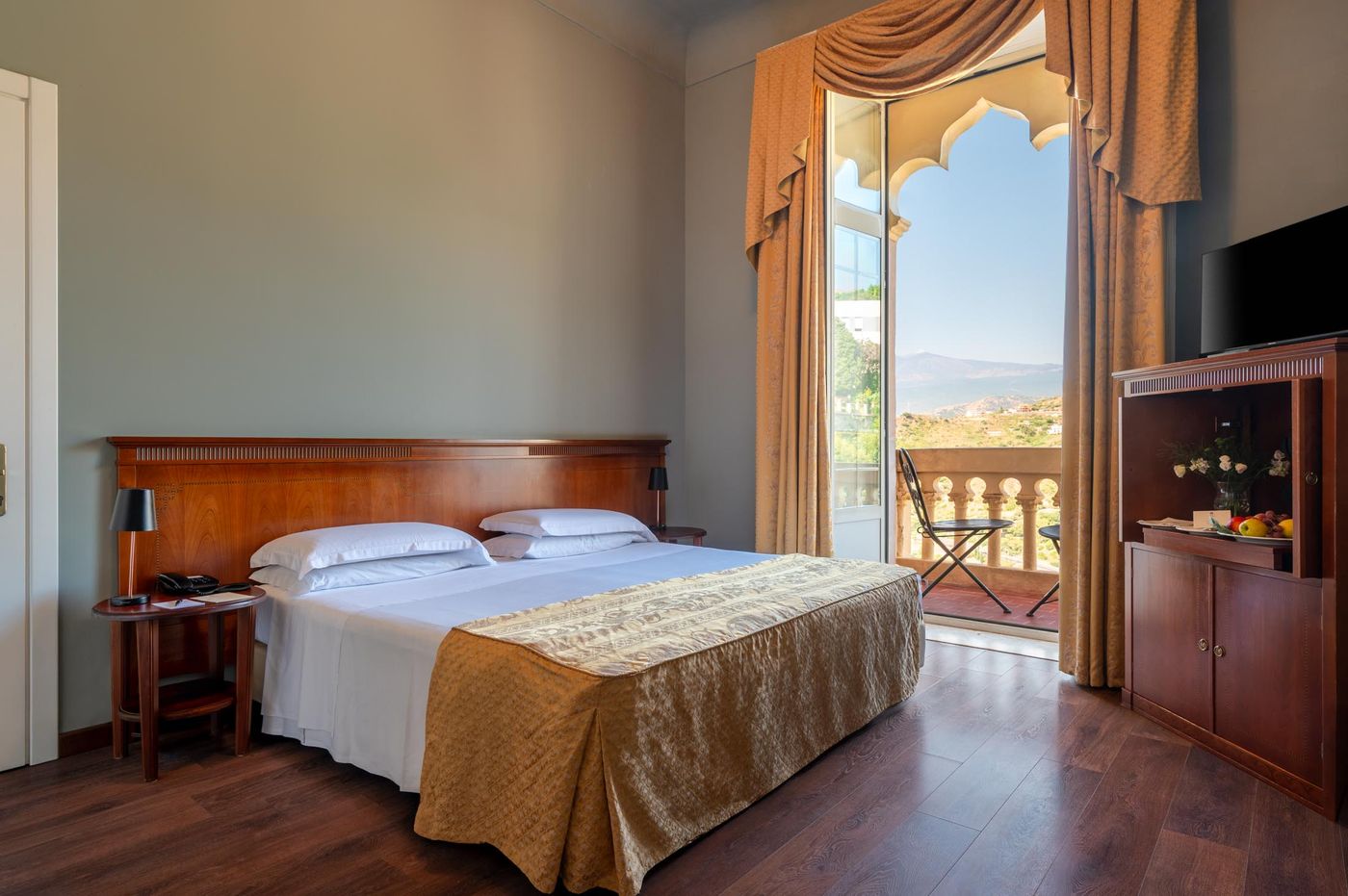 Excelsior-Palace-Room-30