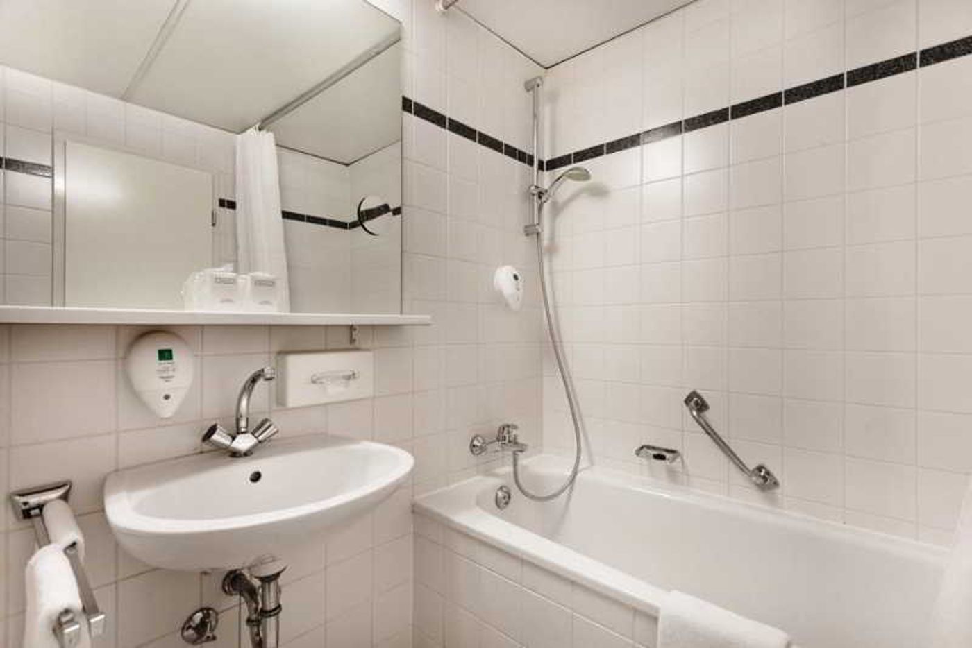 Azimut-Hotel-Kurfuerstendamm-Berlin-Room-36