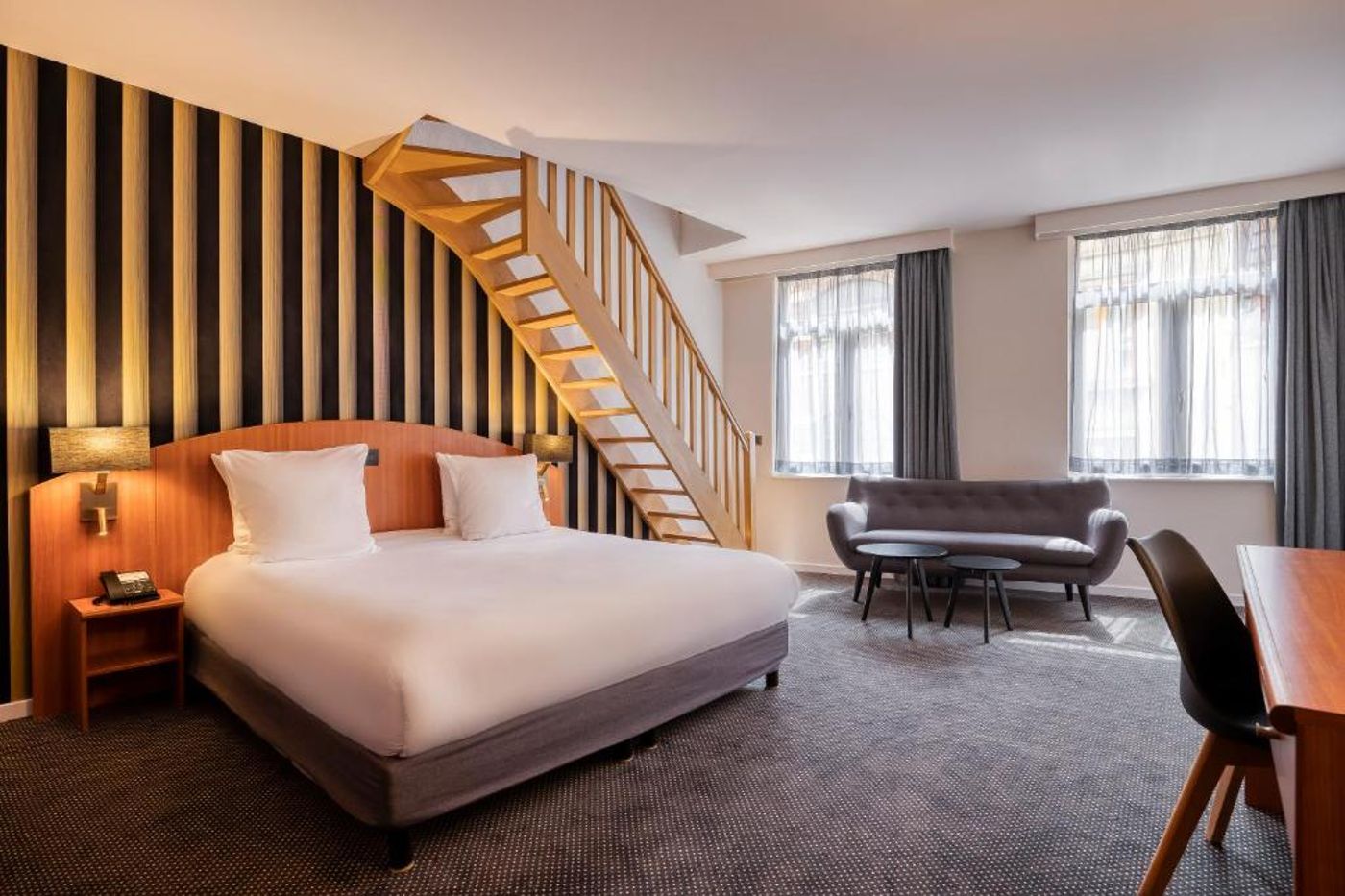 Aris-Grand-Place-Room-11