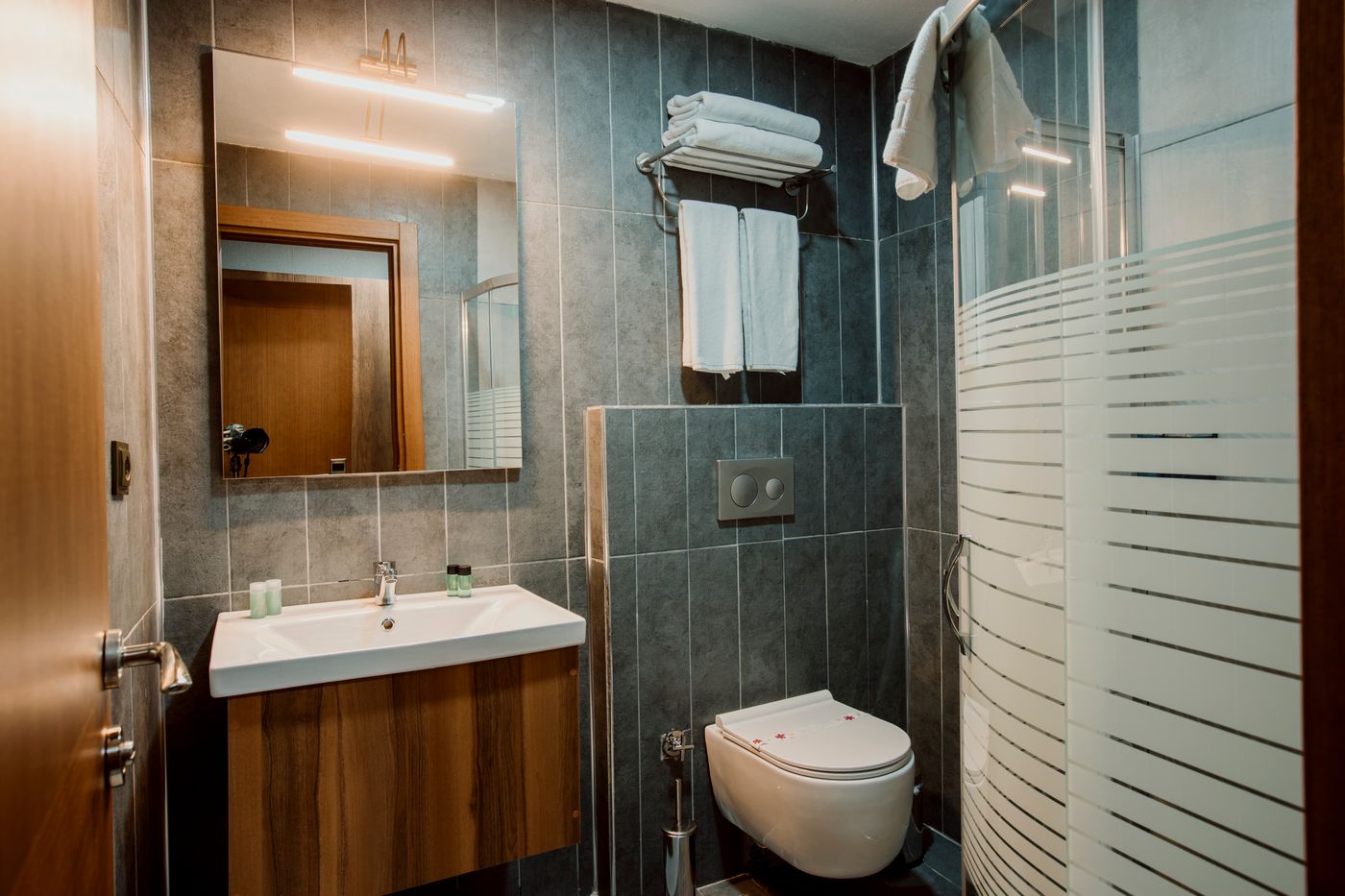 Istanbul Airport Express Hotel-Turkey-ARNAVUTKOY-Room-9