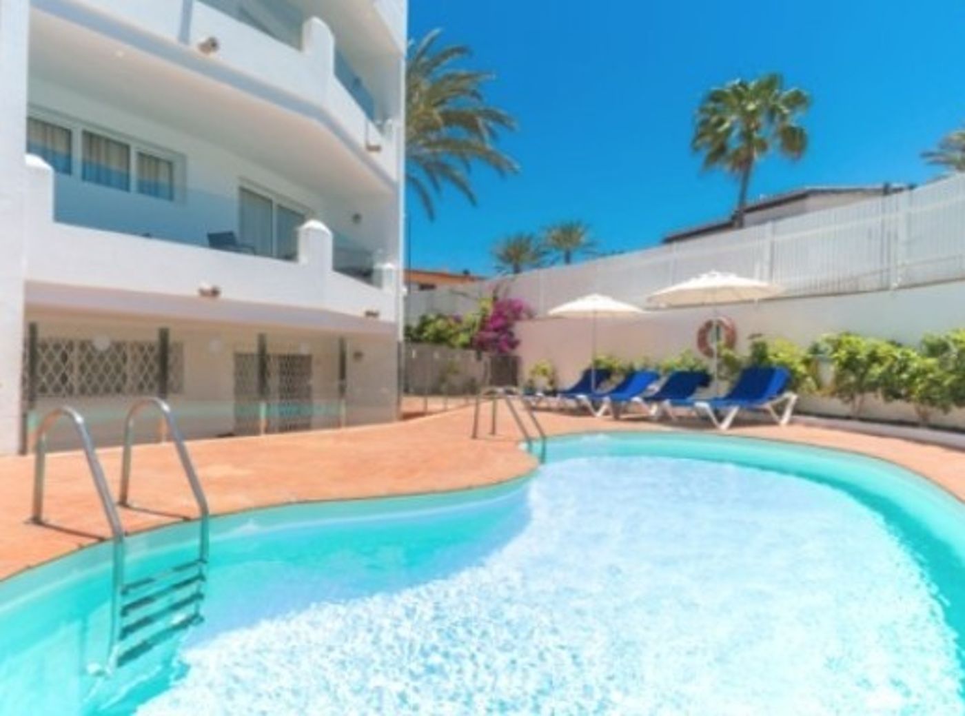 22.07.25 Los Caribes2